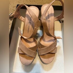 Chinese Laundry Women's Dark Nude Heels